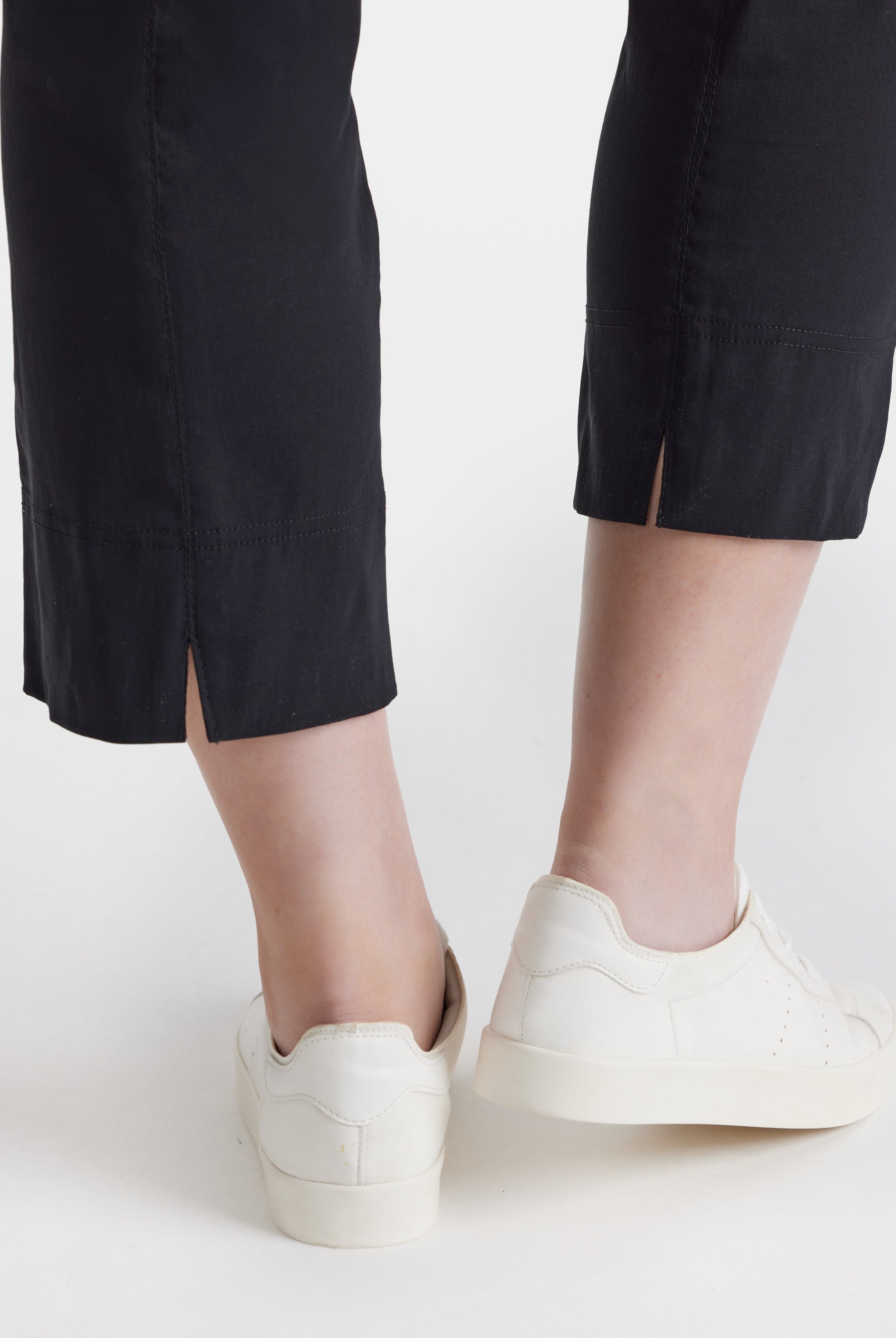 Schmale 7/8 - Hose MESSINI aus Baumwollmix mit Stretch in Schwarz- FOX'S - Fashion