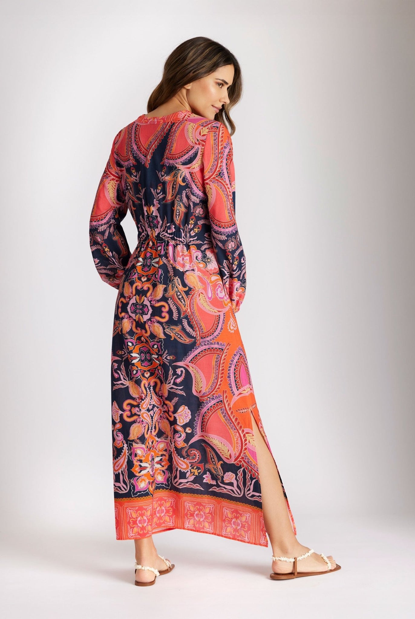 Coming Soon! Langes, tailliertes Kleid YIJE aus 100 % Baumwolle - FOX'S - Fashion