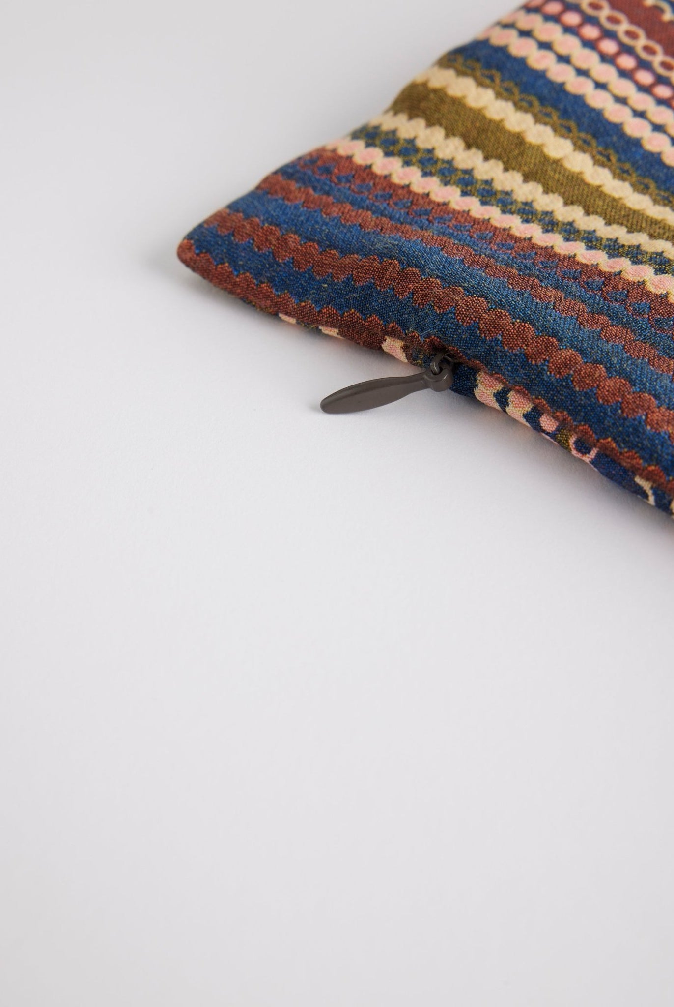 Gewebte Dekokissenhülle ELENA in edlem Jacquard aus Baumwoll - Mix - FOX'S - Fashion