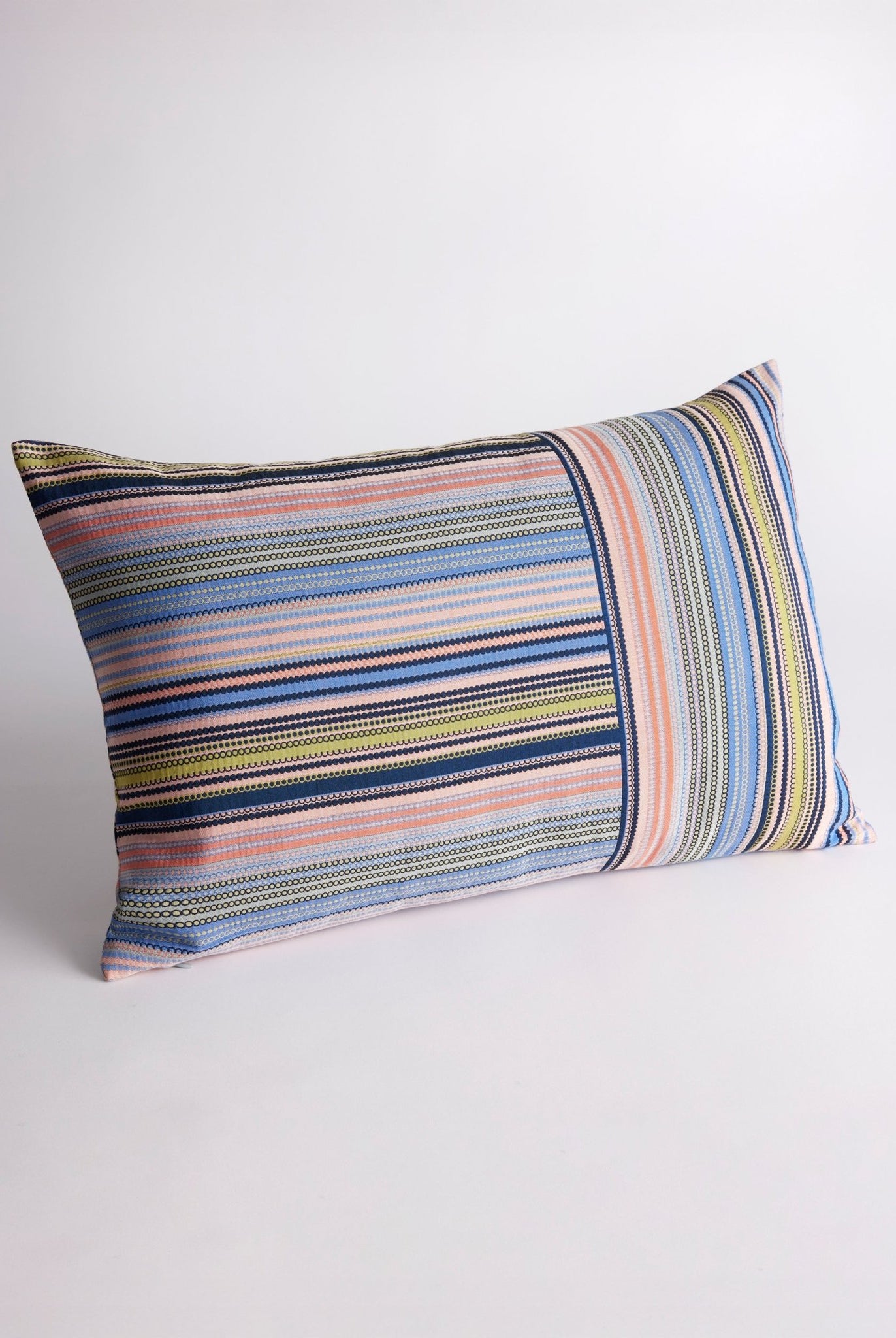 Gewebte Dekokissenhülle ELENA in edlem Jacquard aus Baumwoll - Mix - FOX'S - Fashion