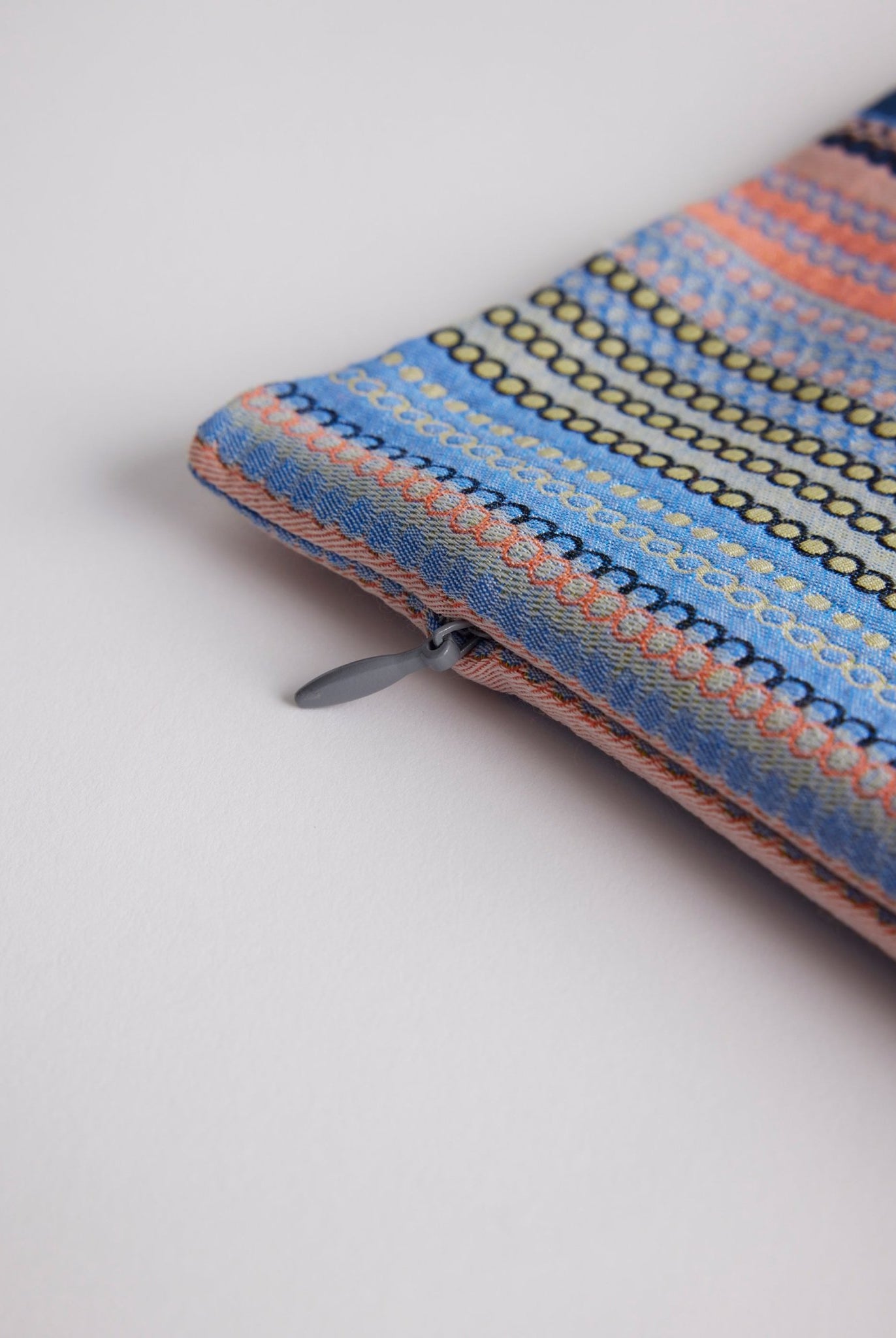 Gewebte Dekokissenhülle ELENA in edlem Jacquard aus Baumwoll - Mix - FOX'S - Fashion