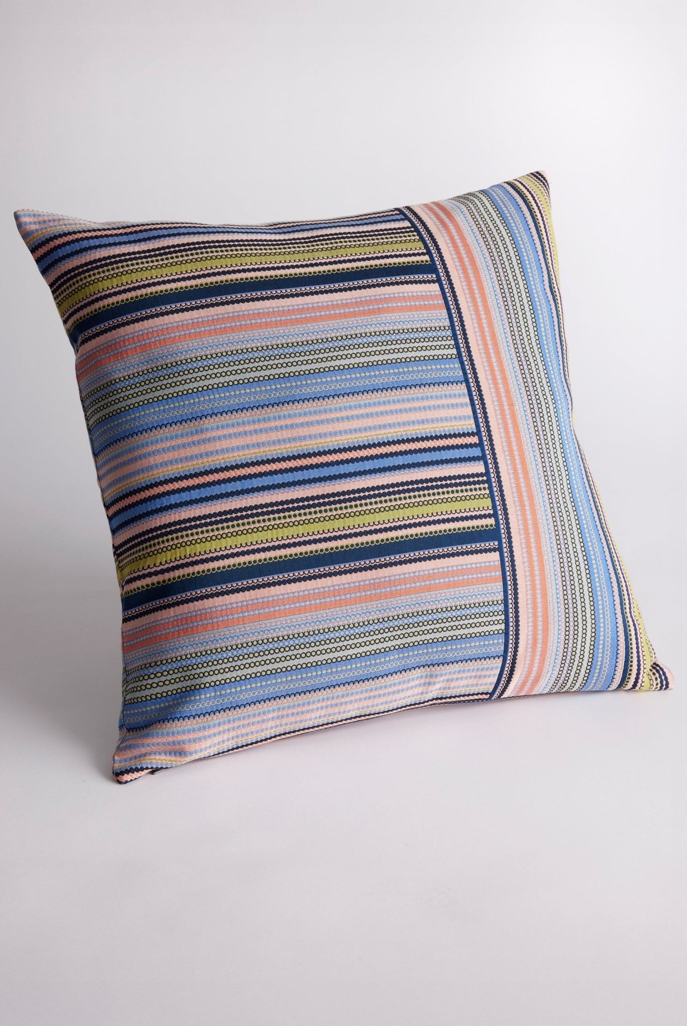 Gewebte Dekokissenhülle ELENA in edlem Jacquard aus Baumwoll - Mix - FOX'S - Fashion