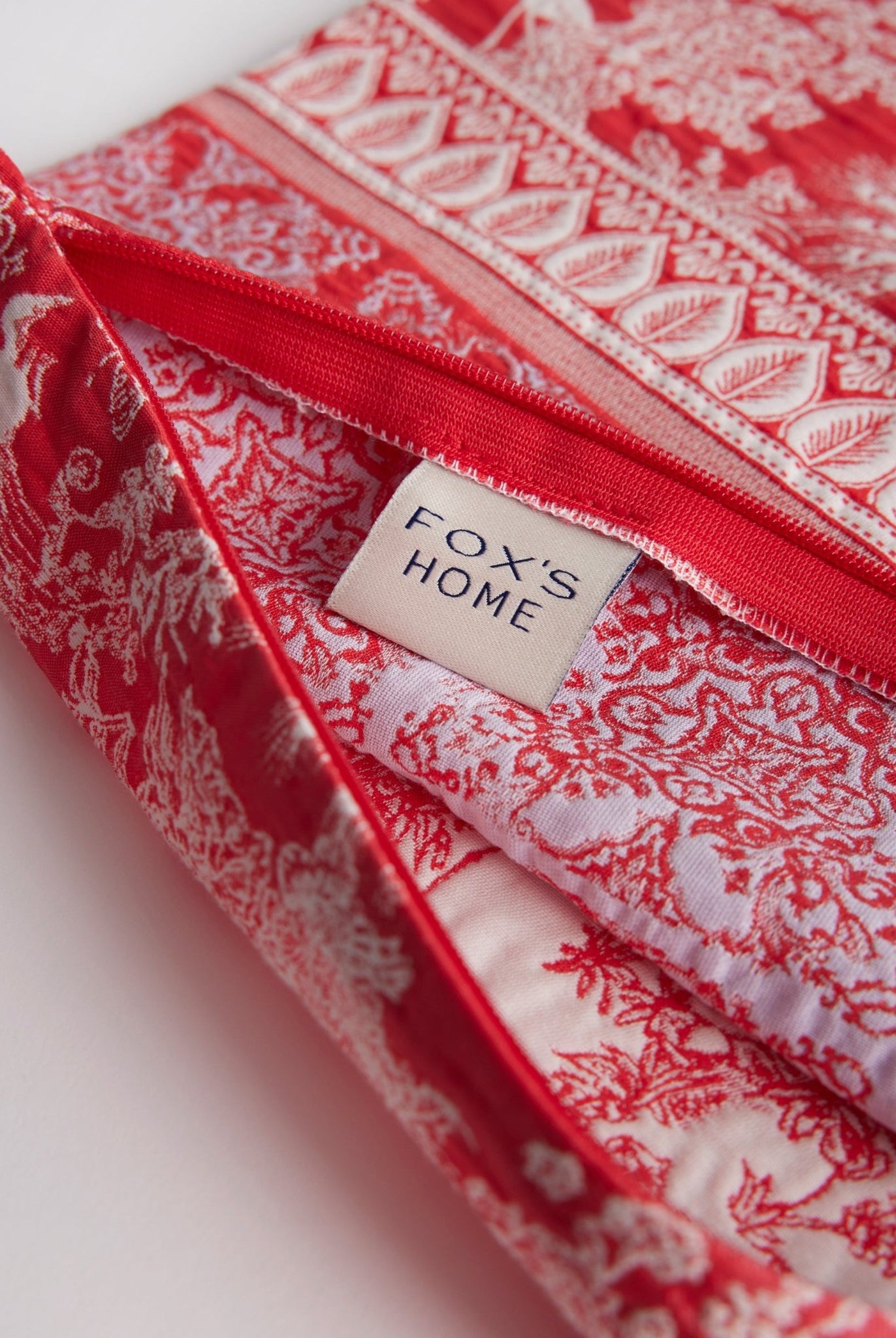 Gewebte Dekokissenhülle EVELIN in edlem Jacquard aus Baumwoll - Viskose - Mix - FOX'S - Fashion