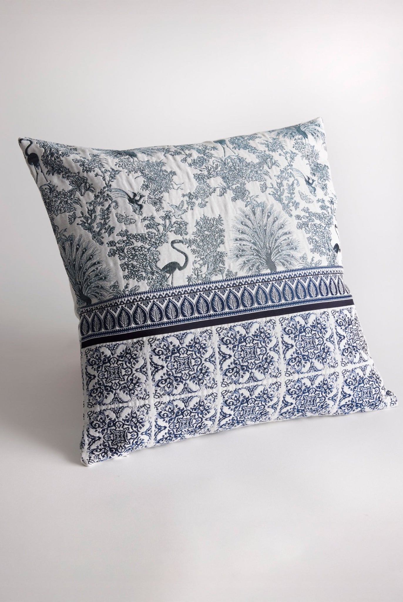 Gewebte Dekokissenhülle EVELIN in edlem Jacquard aus Baumwoll - Viskose - Mix - FOX'S - Fashion