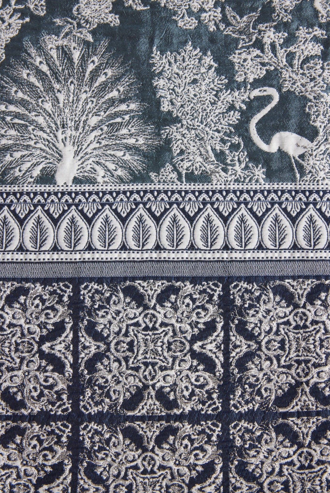 Gewebte Dekokissenhülle EVELIN in edlem Jacquard aus Baumwoll - Viskose - Mix - FOX'S - Fashion