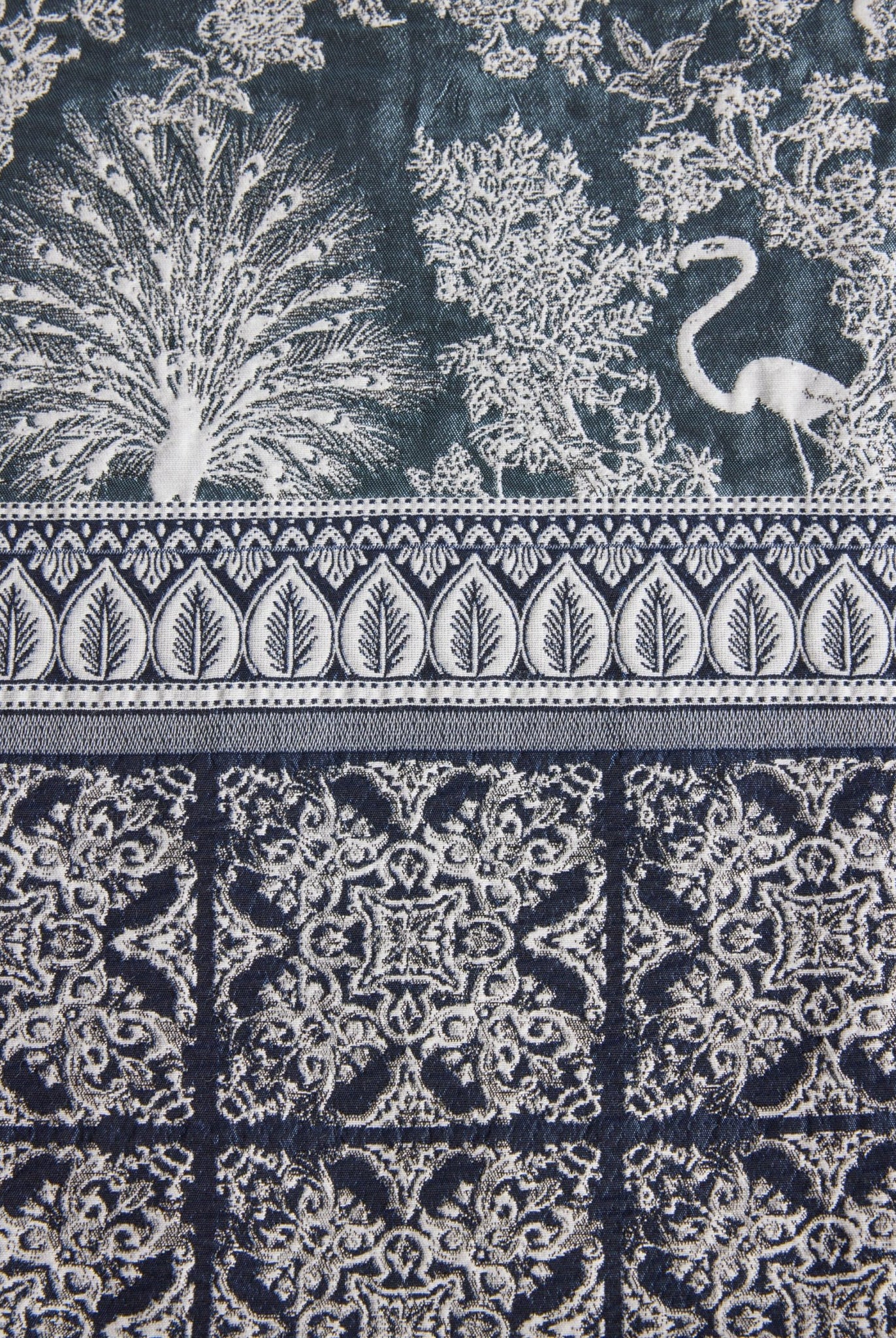 Gewebte Dekokissenhülle EVELIN in edlem Jacquard aus Baumwoll - Viskose - Mix - FOX'S - Fashion