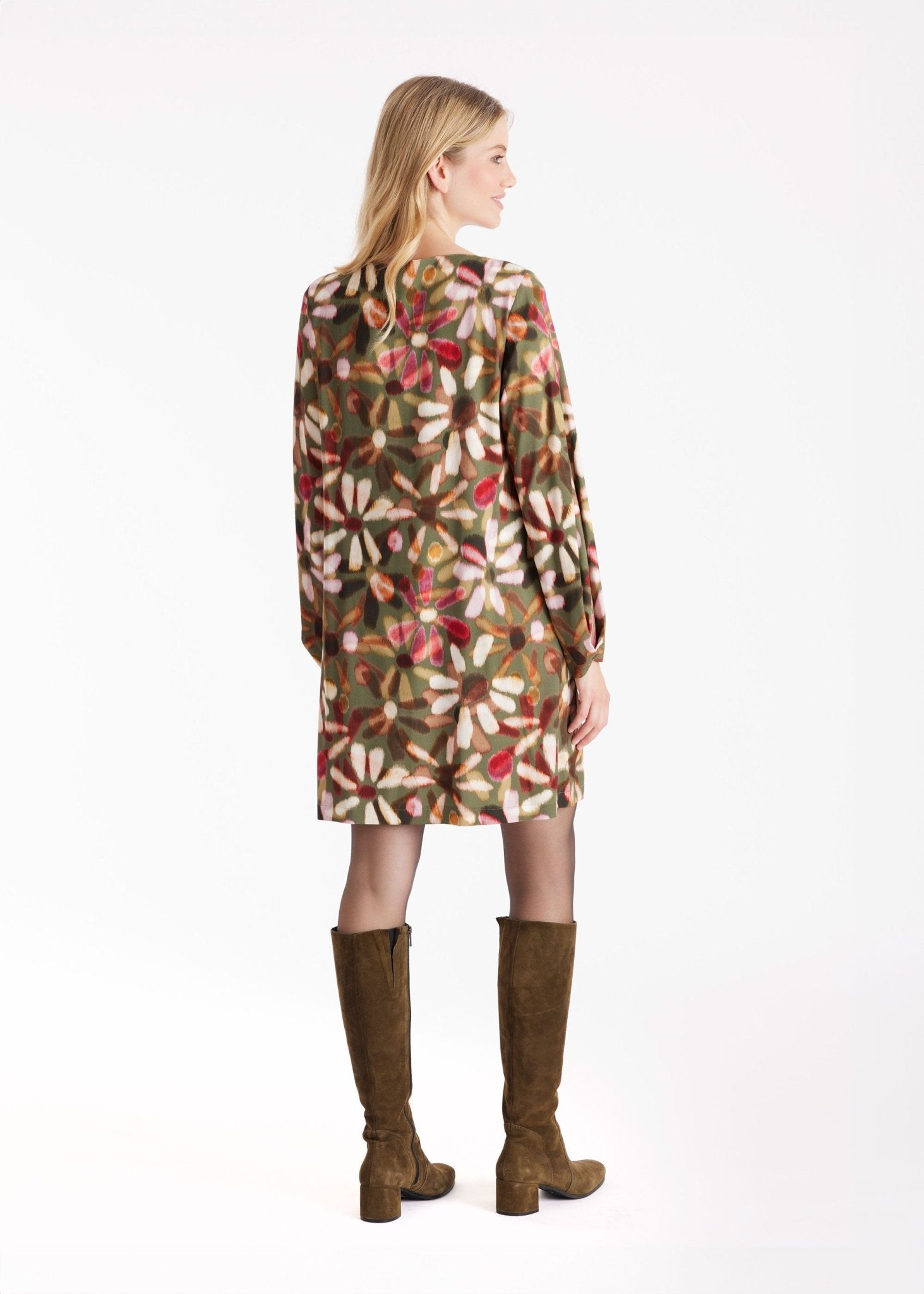 Kurzes Kleid NABYLIA mit U-Boot-Ausschnitt, langen Armen und mehrfarbigem Blumenmuster