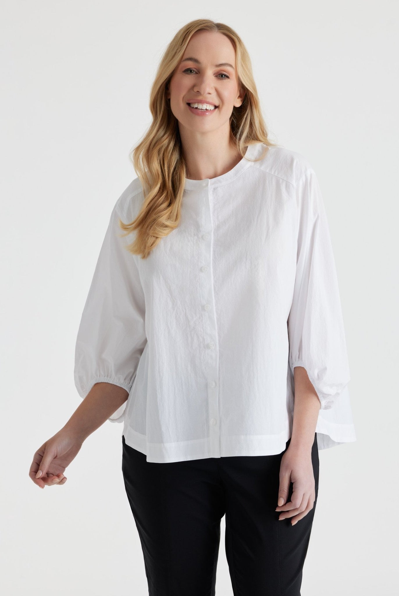 Legere Bluse BLOMBERGA aus 100 % Baumwolle - FOX'S - Fashion
