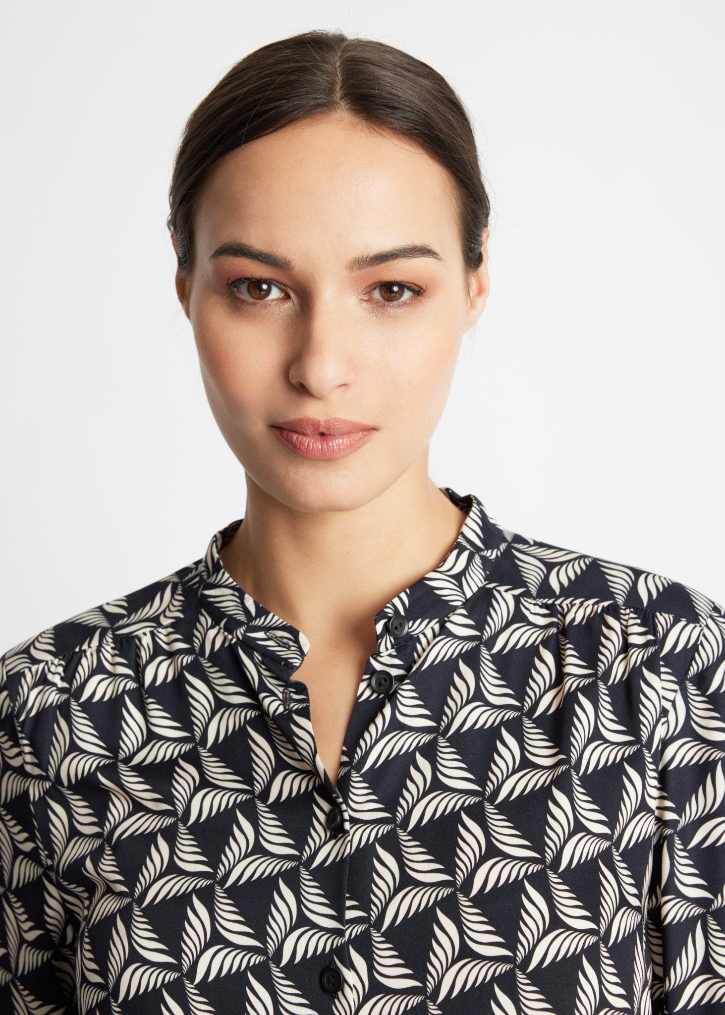 Legere Bluse VALYRA aus 100 % Viskose - FOX'S-Fashion