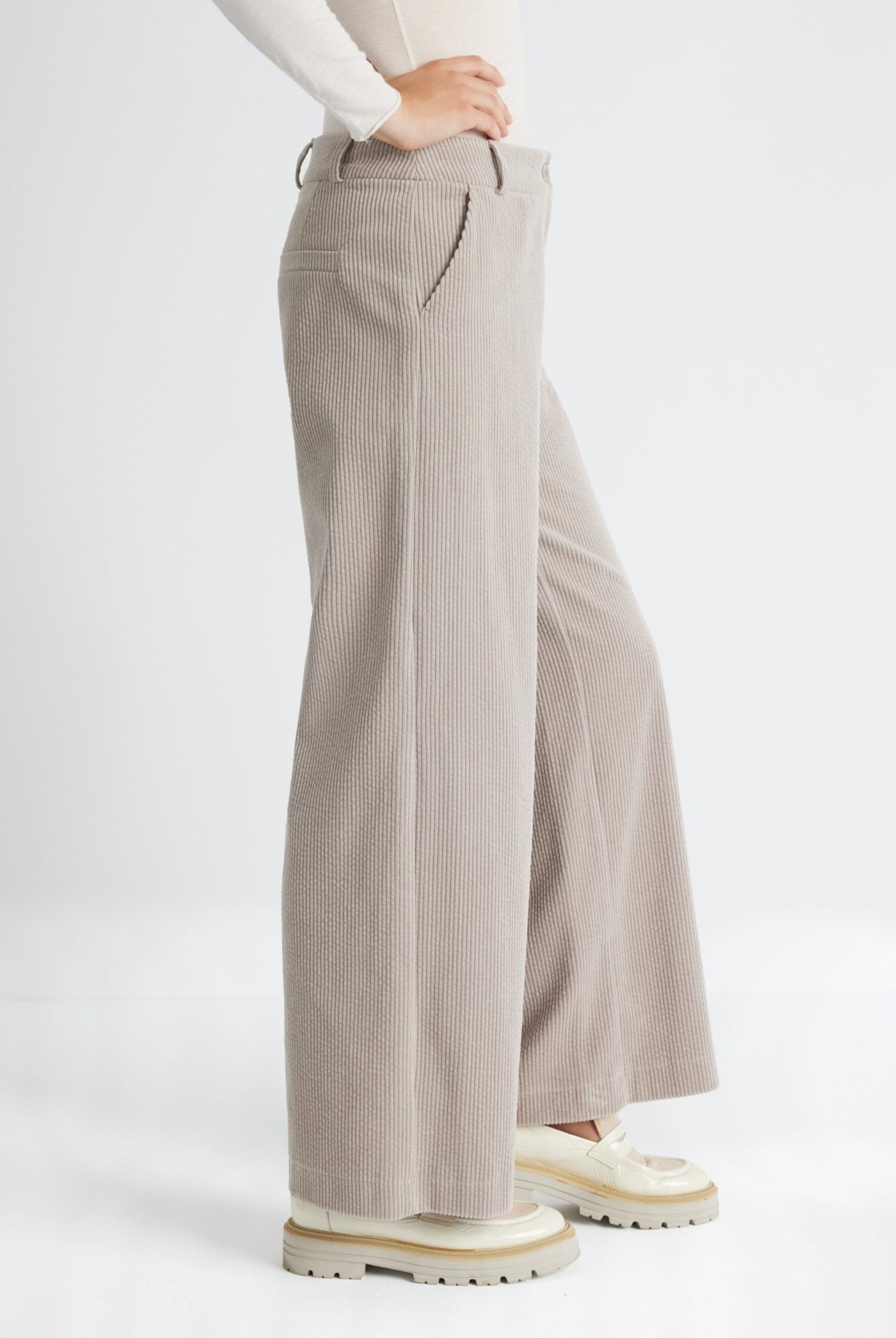 Legere Cordhose MATUKA aus 100 % Baumwolle - FOX'S-Fashion