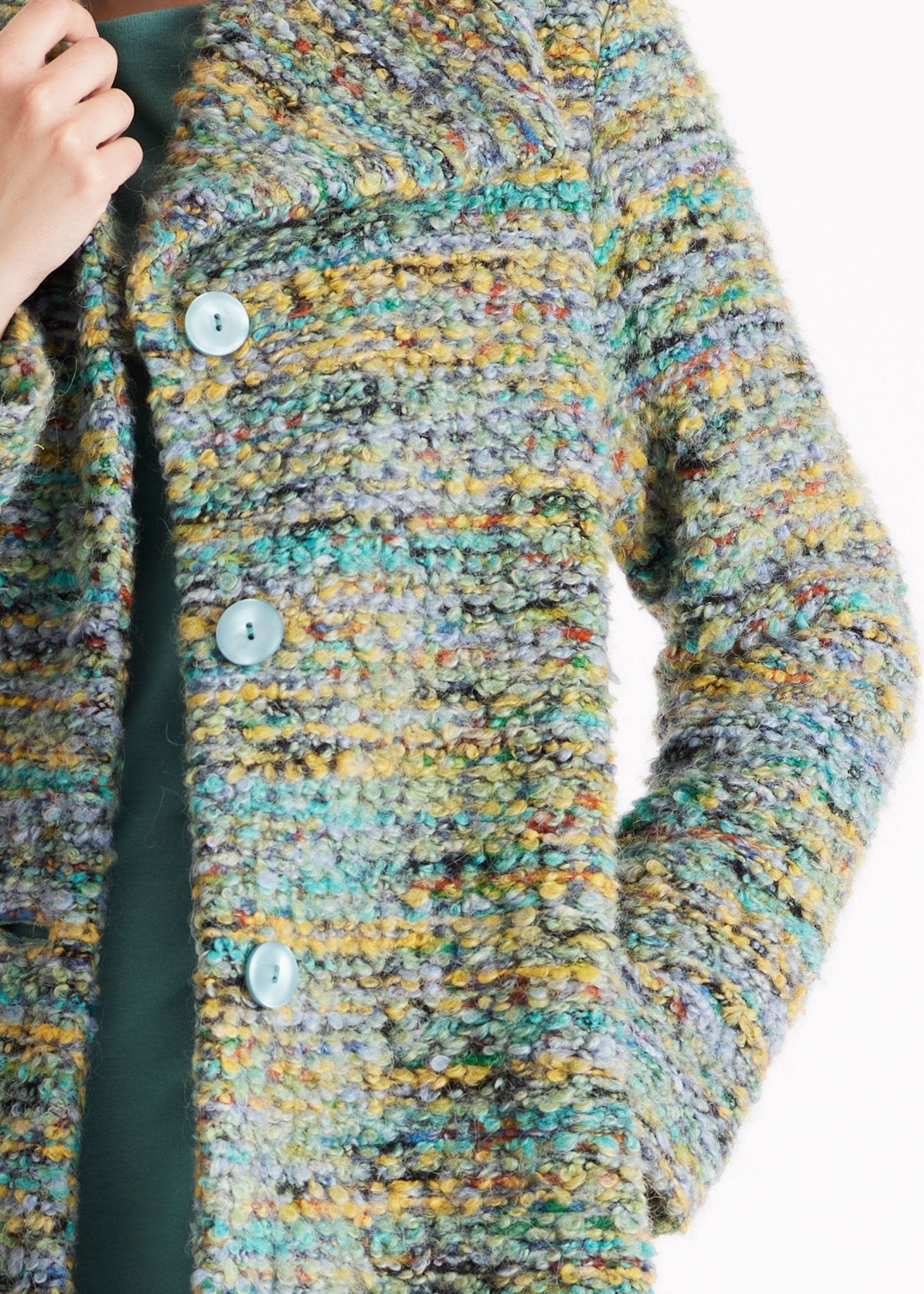 Langer Mantel MISSELINA mit Kragen und Knopfleiste aus Multicolor-Bouclé in Türkis und Gelb