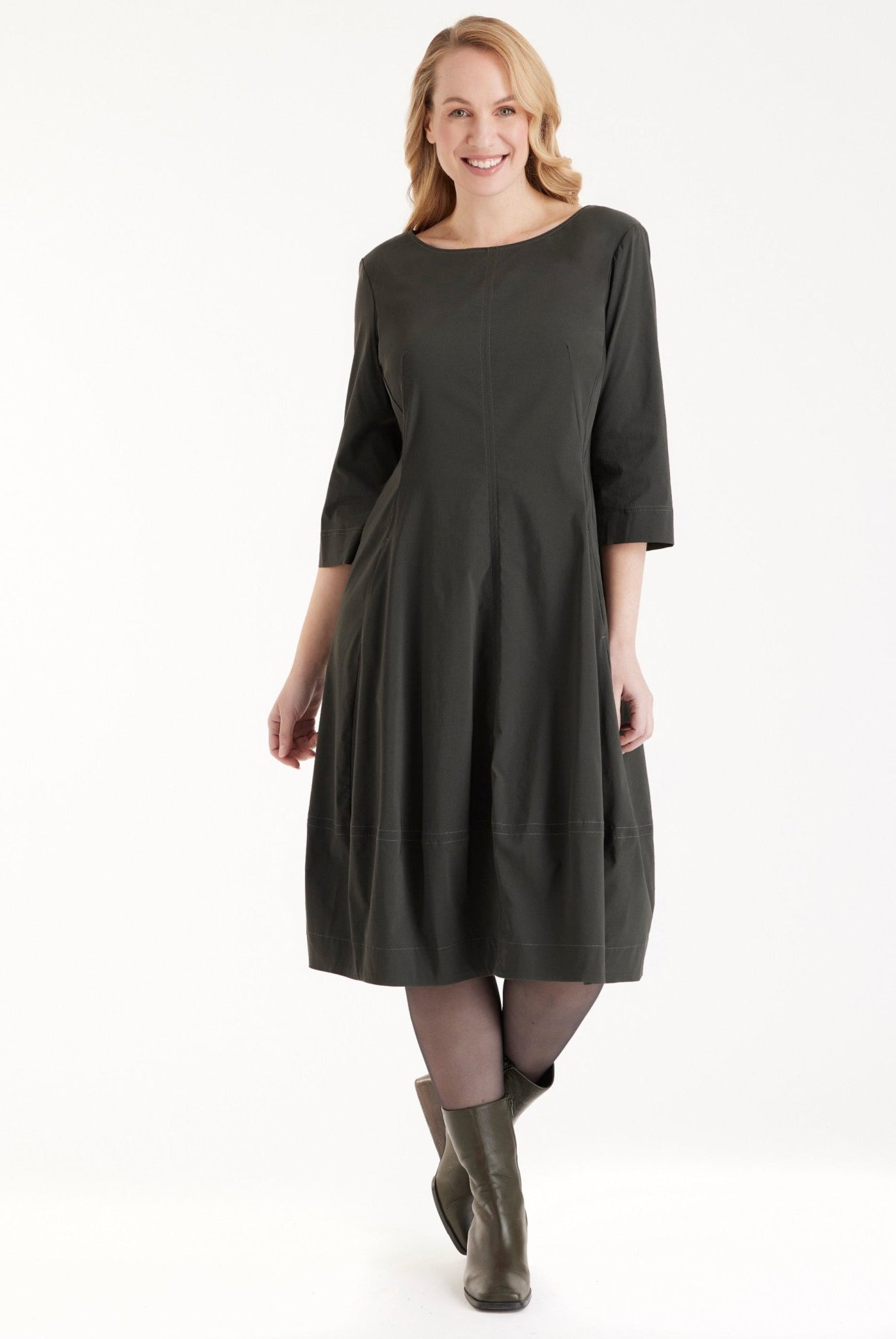 Midi - Kleid JAROBO aus Viskose - Stretch mit leichter O - Form - FOX'S - Fashion