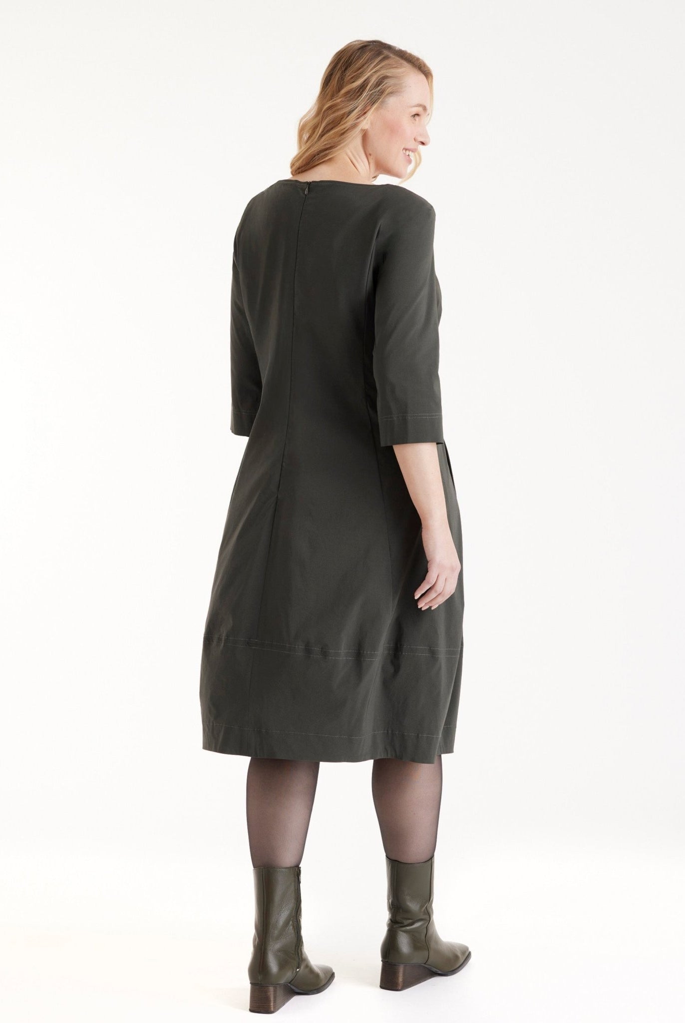 Midi - Kleid JAROBO aus Viskose - Stretch mit leichter O - Form - FOX'S - Fashion