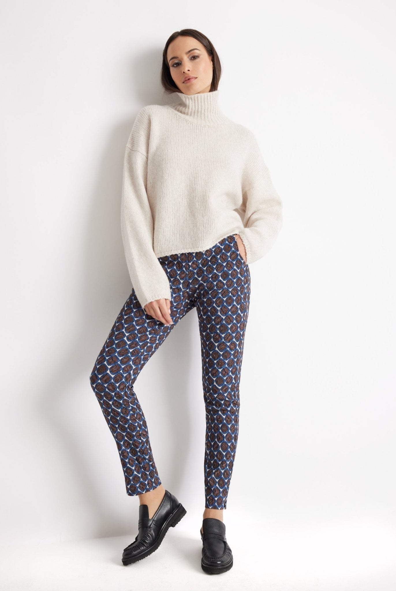 Schmale Hose ENESTRA aus Viskose-Mix mit Gummibund - FOX'S-Fashion