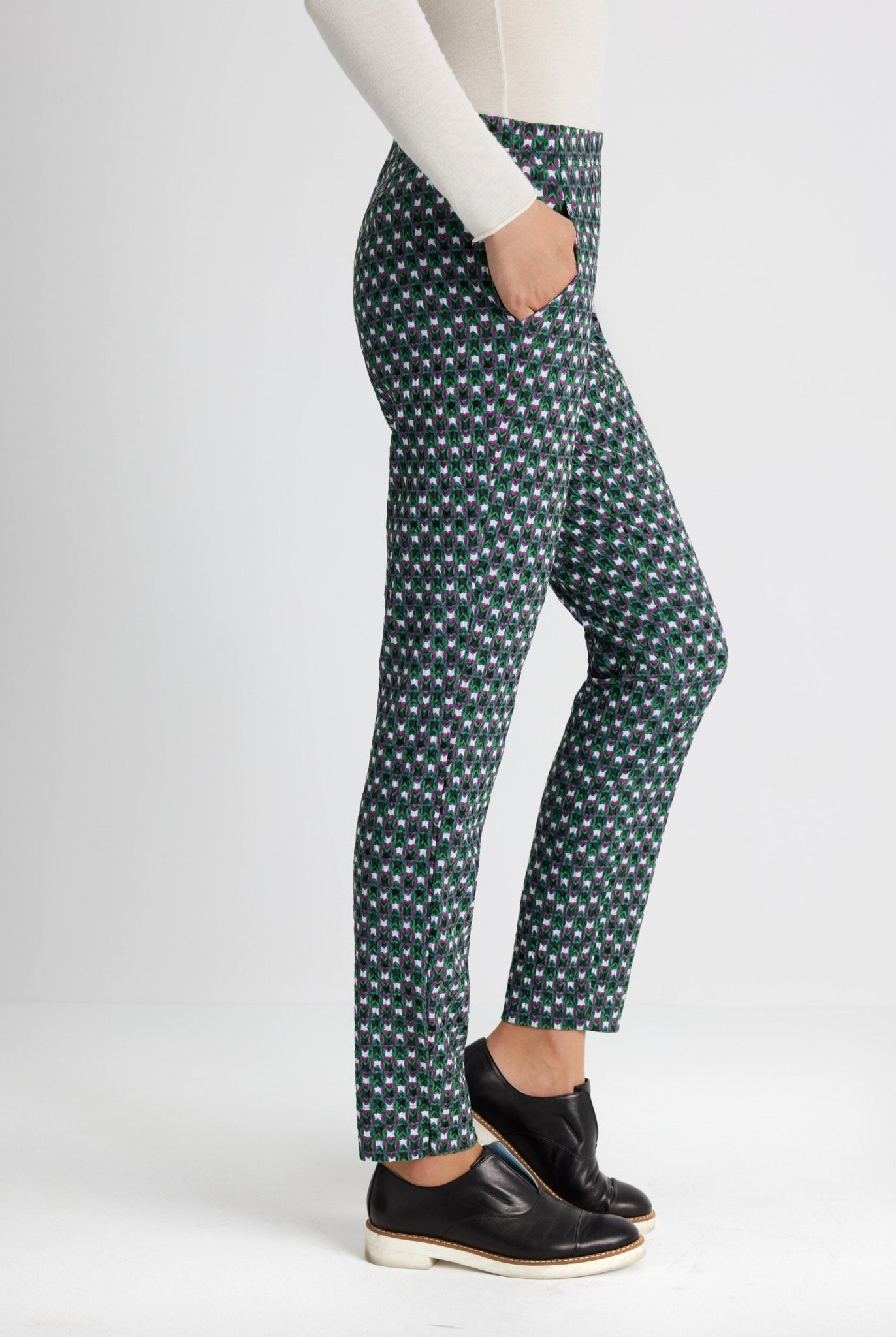 Schmale Hose ENESTRA aus Viskose-Mix mit Gummibund - FOX'S-Fashion