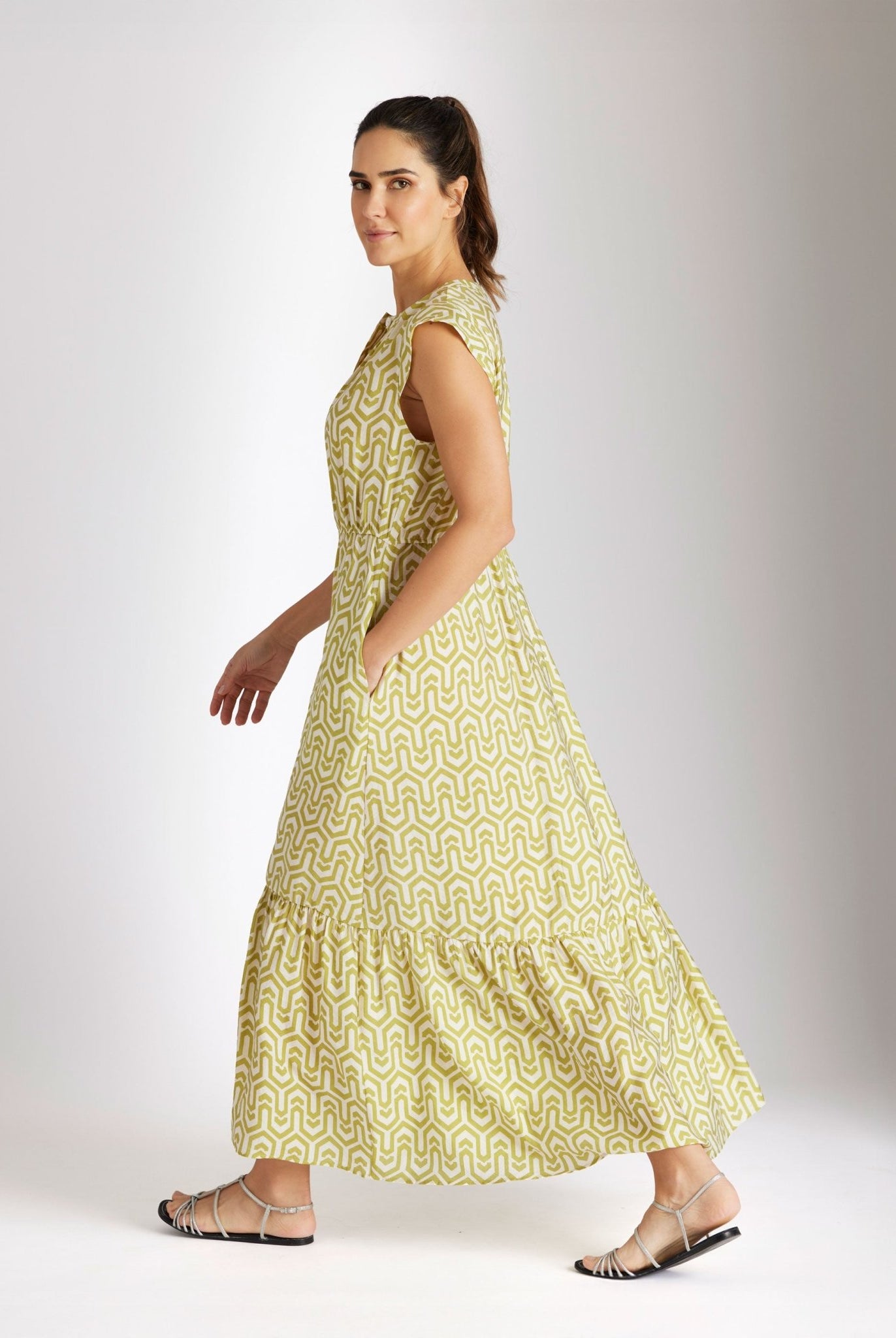 Tailliertes Kleid XAYANA aus Viskose - Mix mit Knopfleiste - FOX'S - Fashion