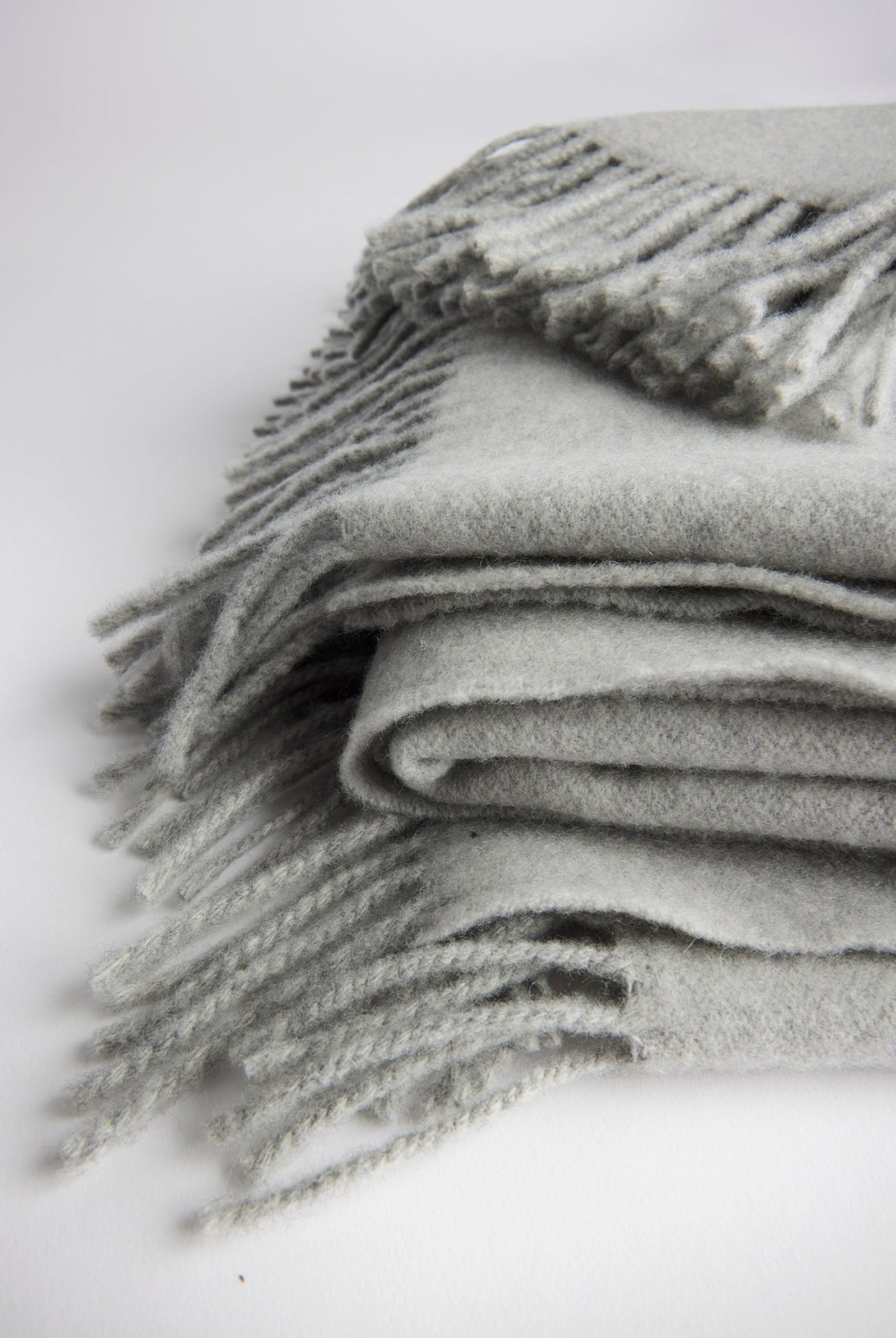 Weiche Decke LANA aus extrafeiner Schurwolle in Doubleface - Machart - FOX'S - Fashion