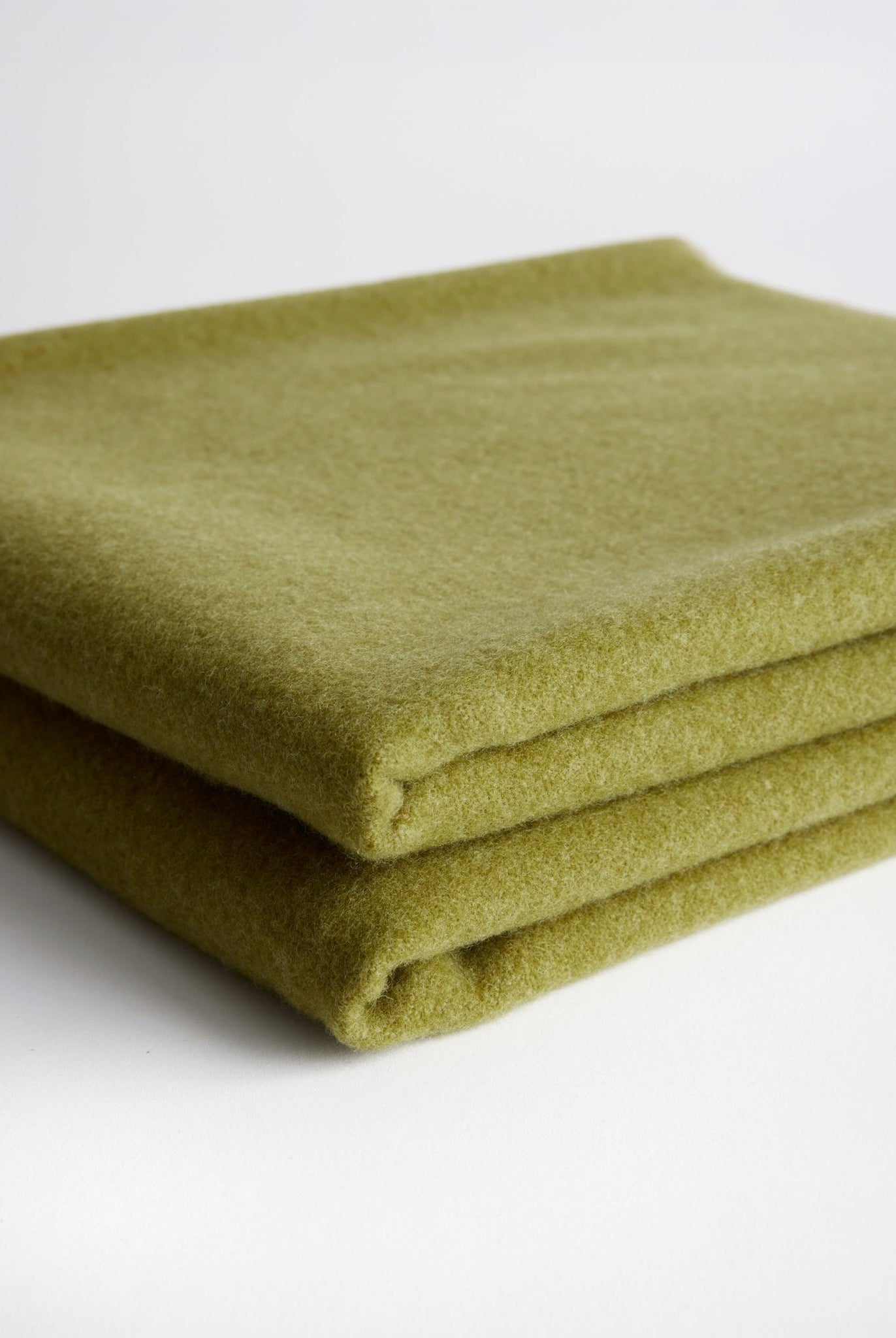 Weiche Decke LANA aus extrafeiner Schurwolle in Doubleface - Machart - FOX'S - Fashion