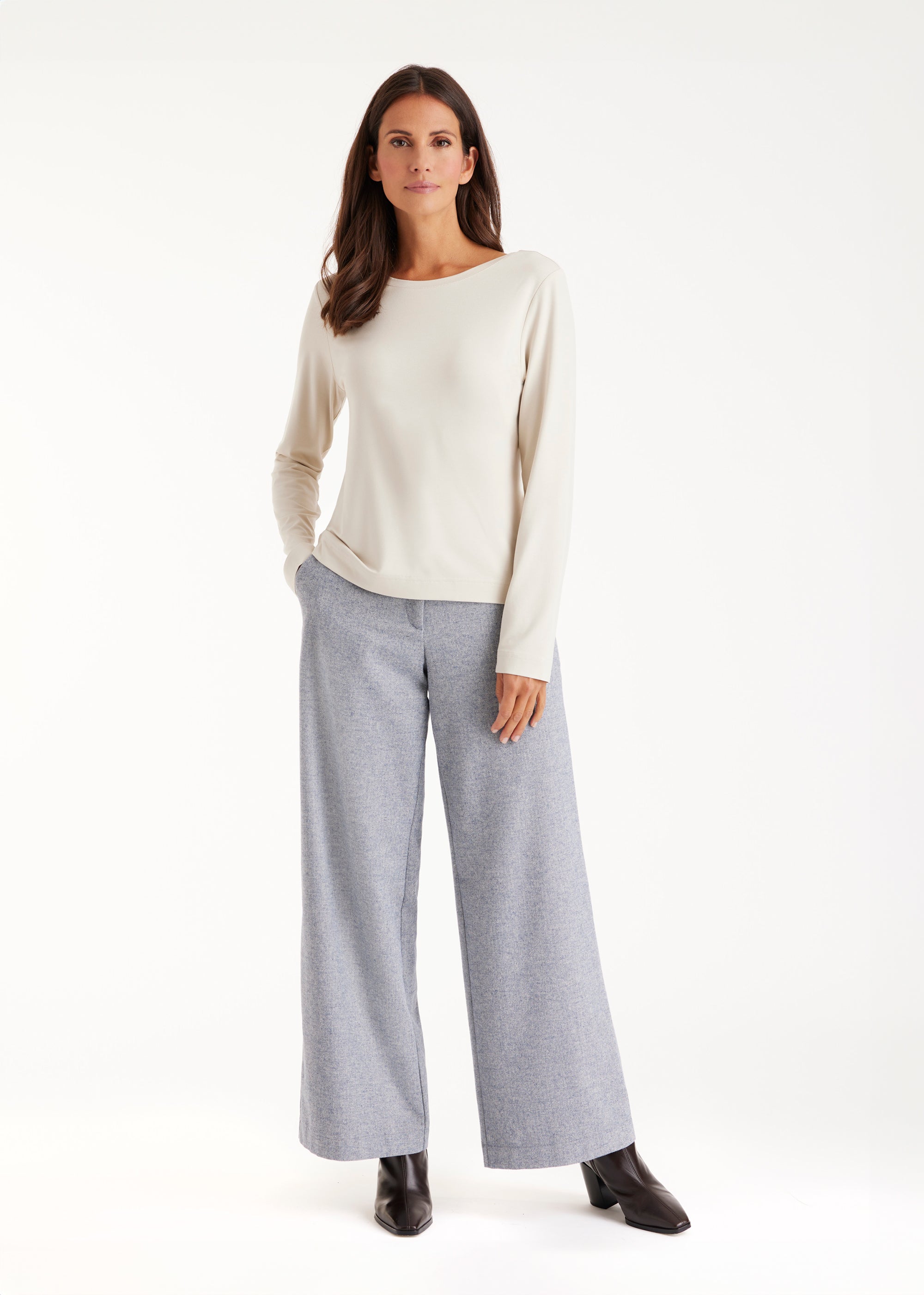Langarm Shirt CLIVONITA mit Rundhals und V-Ausschnitt in Beige