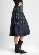 One Size Rock LONGERO-W in Midi-Länge mit Gummibund und Muster in Schwarz