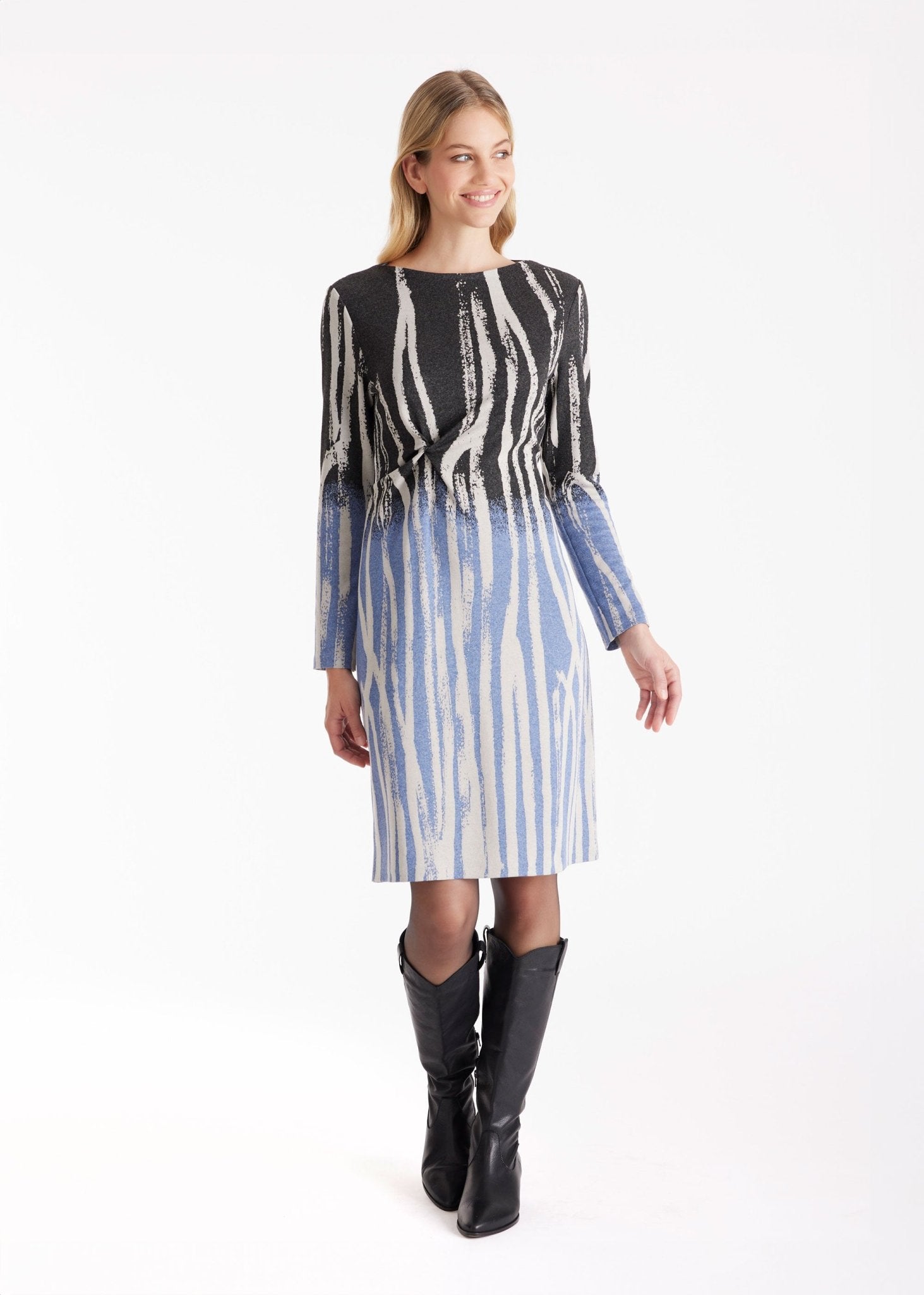 Etuikleid QUUU mit U - Boot - Ausschnitt und Knotung - FOX'S - Fashion