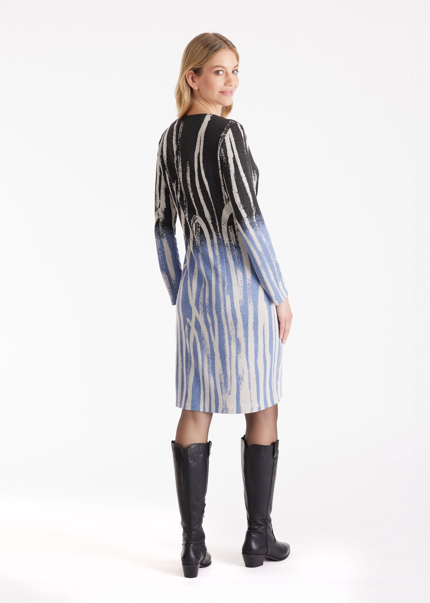 Etuikleid QUUU mit U - Boot - Ausschnitt und Knotung - FOX'S - Fashion