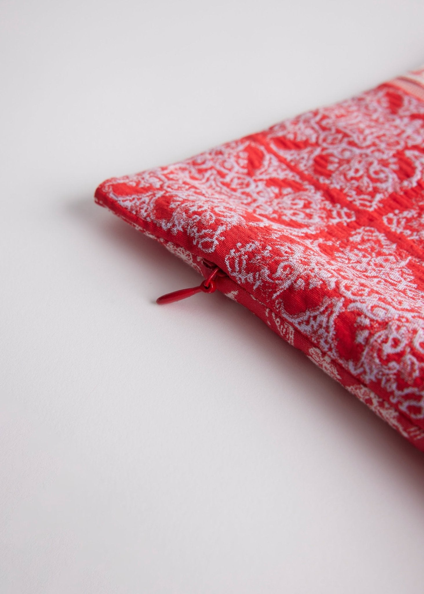 Gewebte Dekokissenhülle EVELIN in edlem Jacquard aus Baumwoll - Viskose - Mix - FOX'S - Fashion