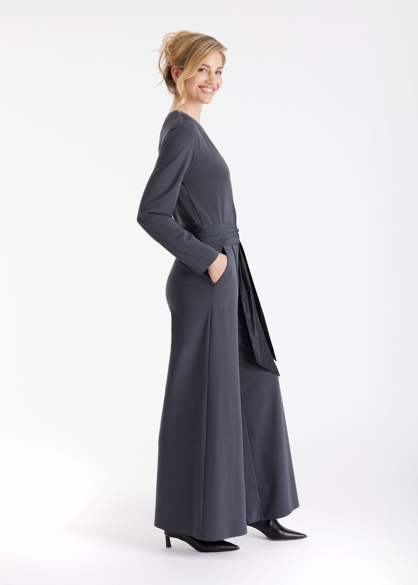 Jumpsuit GUMPSUI mit V - Ausschnitt und Bindegürtel - FOX'S - Fashion