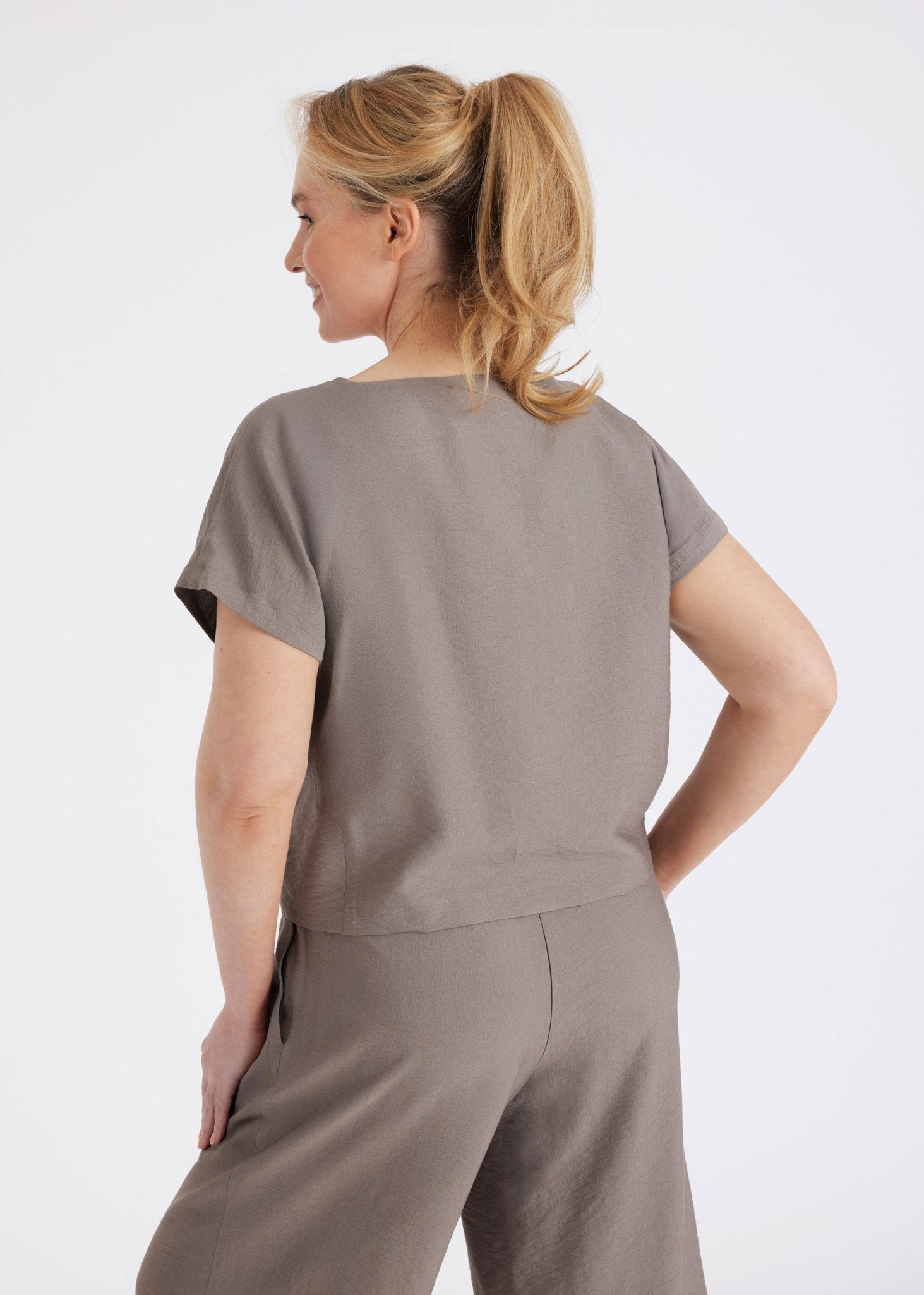 Kastiges Top NUTOP aus Rayon mit Rundhalsausschnitt - FOX'S - Fashion