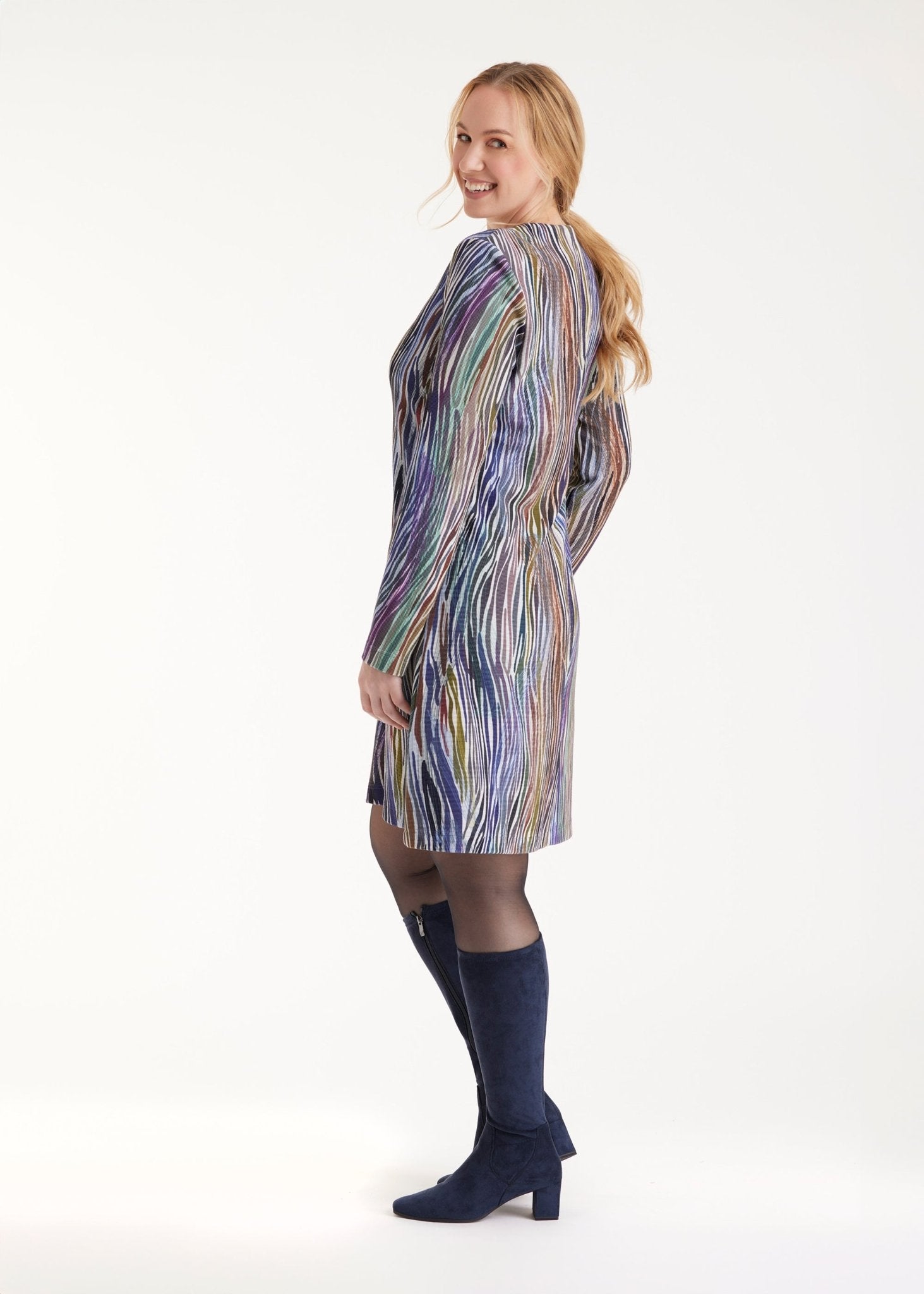 Kurzes Kleid ARAPA aus Viskose mit V - Ausschnitt - FOX'S - Fashion