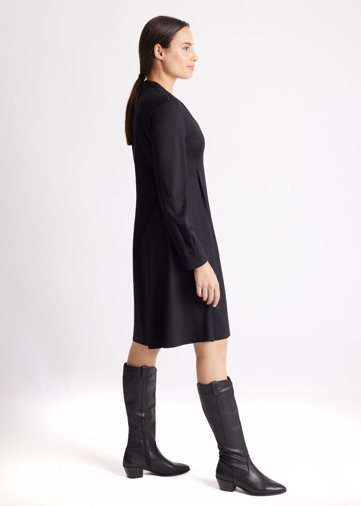 Kurzes Kleid QUENZYA aus glattem Viskosejersey in A-Linie - FOX'S-Fashion