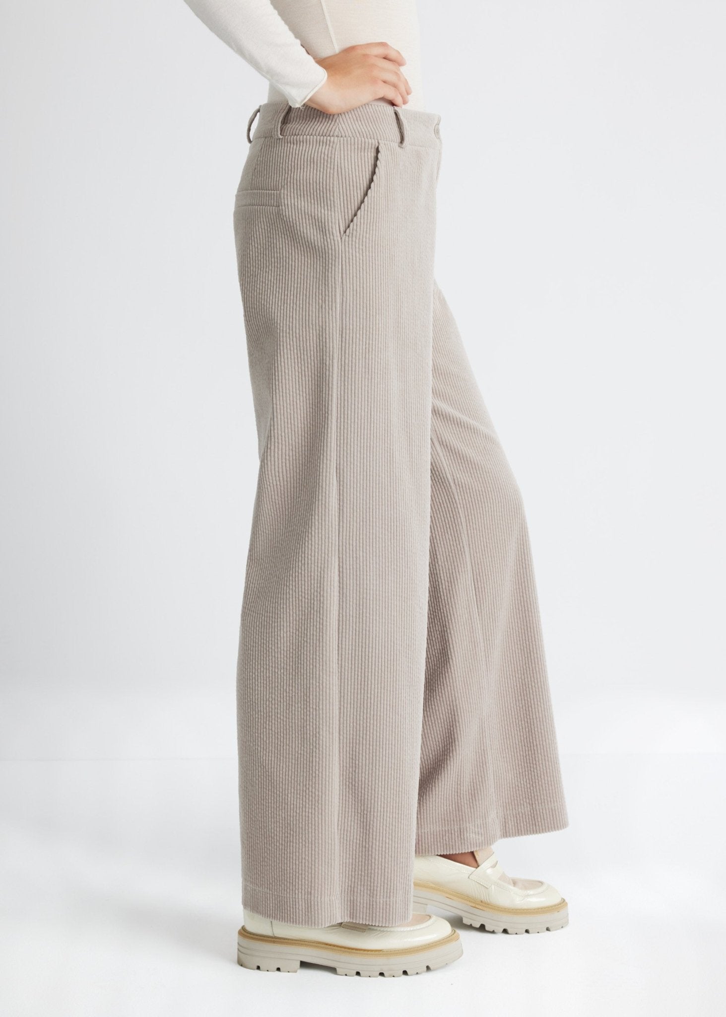Legere Cordhose MATUKA aus 100 % Baumwolle - FOX'S-Fashion