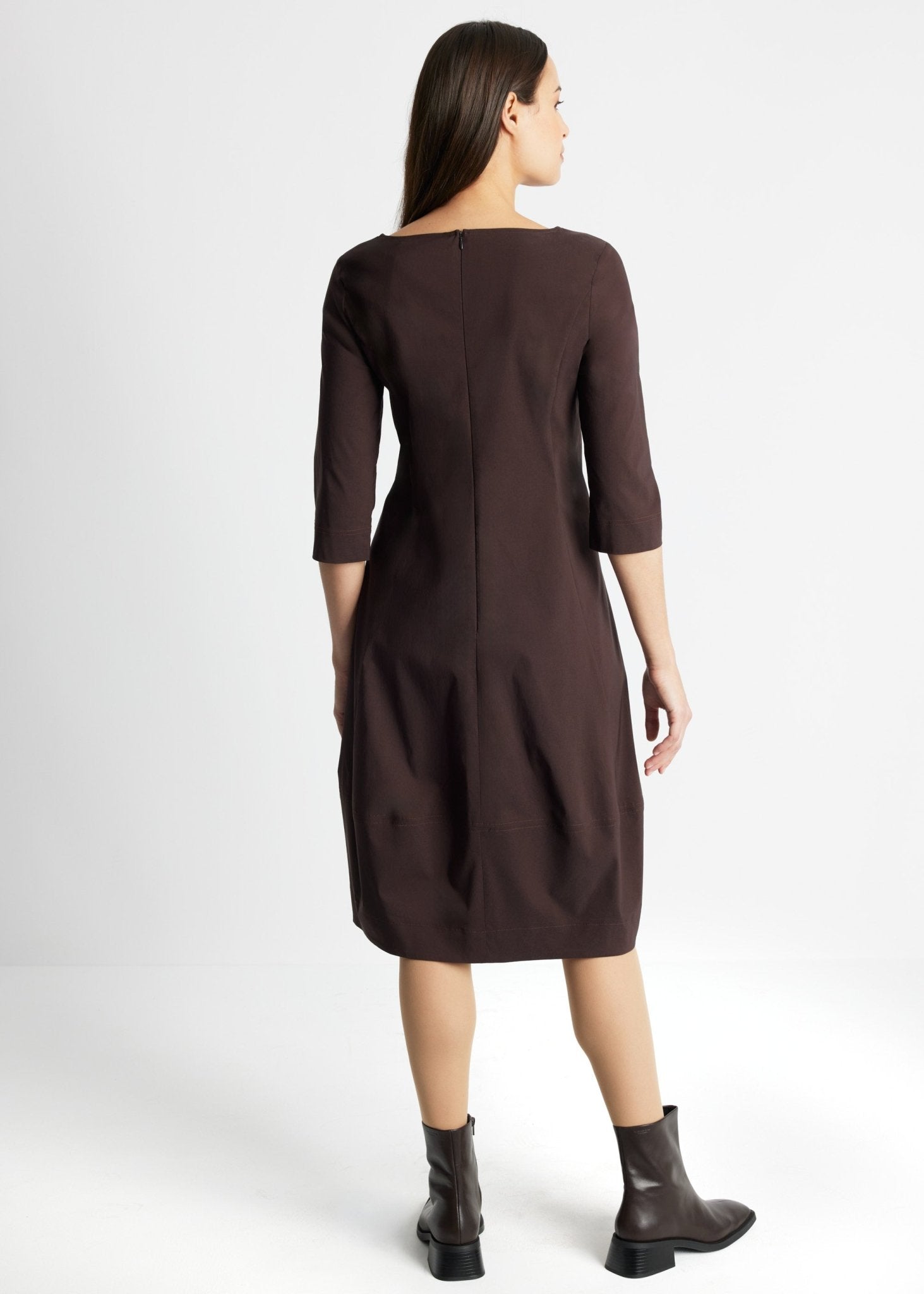 Midi-Kleid JAROBO aus Viskose-Mix mit leichter O-Form - FOX'S-Fashion