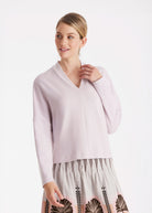 Pullover FEALIA mit V - Ausschnitt und überschnittenem Arm - FOX'S - Fashion