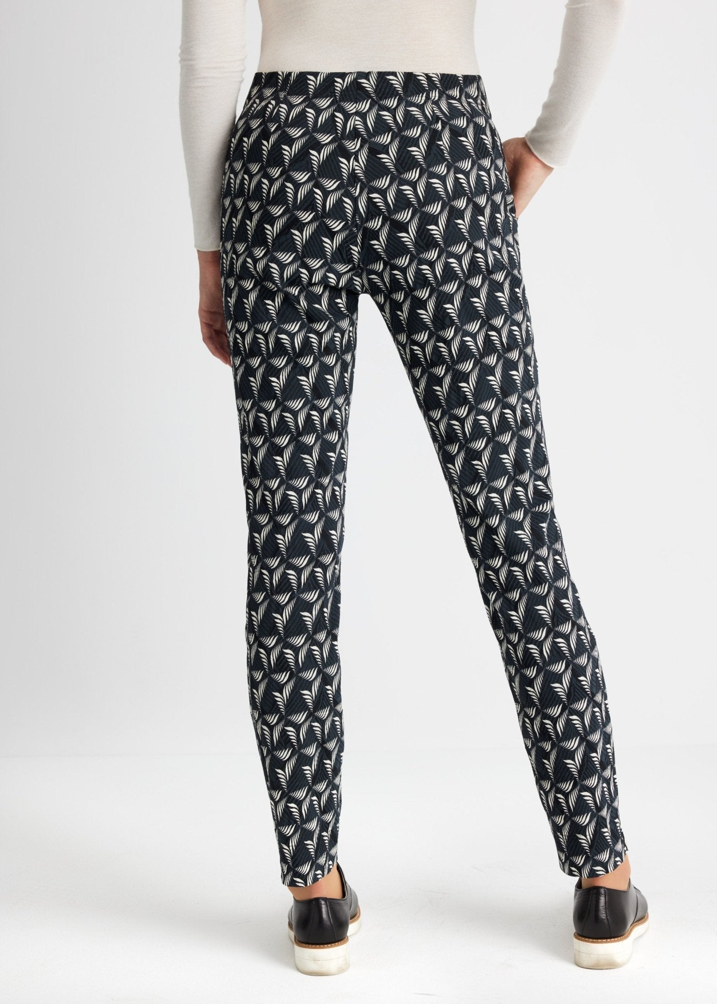 Schmale Hose ENESTRA aus Viskose-Mix mit Gummibund - FOX'S-Fashion