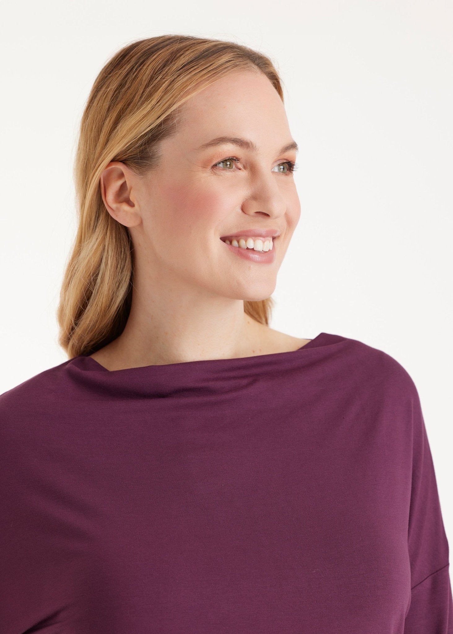 Shirt CISQUIT mit Wasserfallausschnitt und langen Armen in Rot